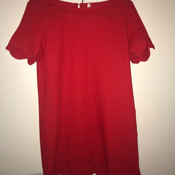 Red scallop Shift dress - Picture 5 of 7